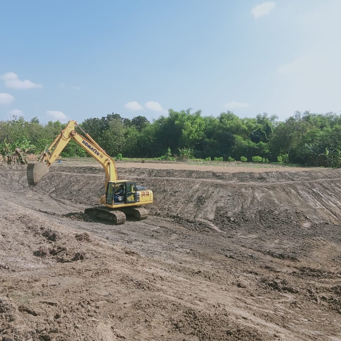 Pekerjaan Embung yang dilakukan oleh Dinas Pekerjaan Umum Sumber Daya Air Kab. Bojonegoro