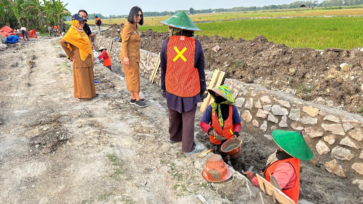 Perkuat Ketahanan Pangan melalui Pembangunan & Rehabilitasi Irigasi